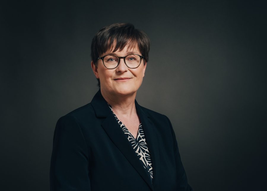 Anke Hartung